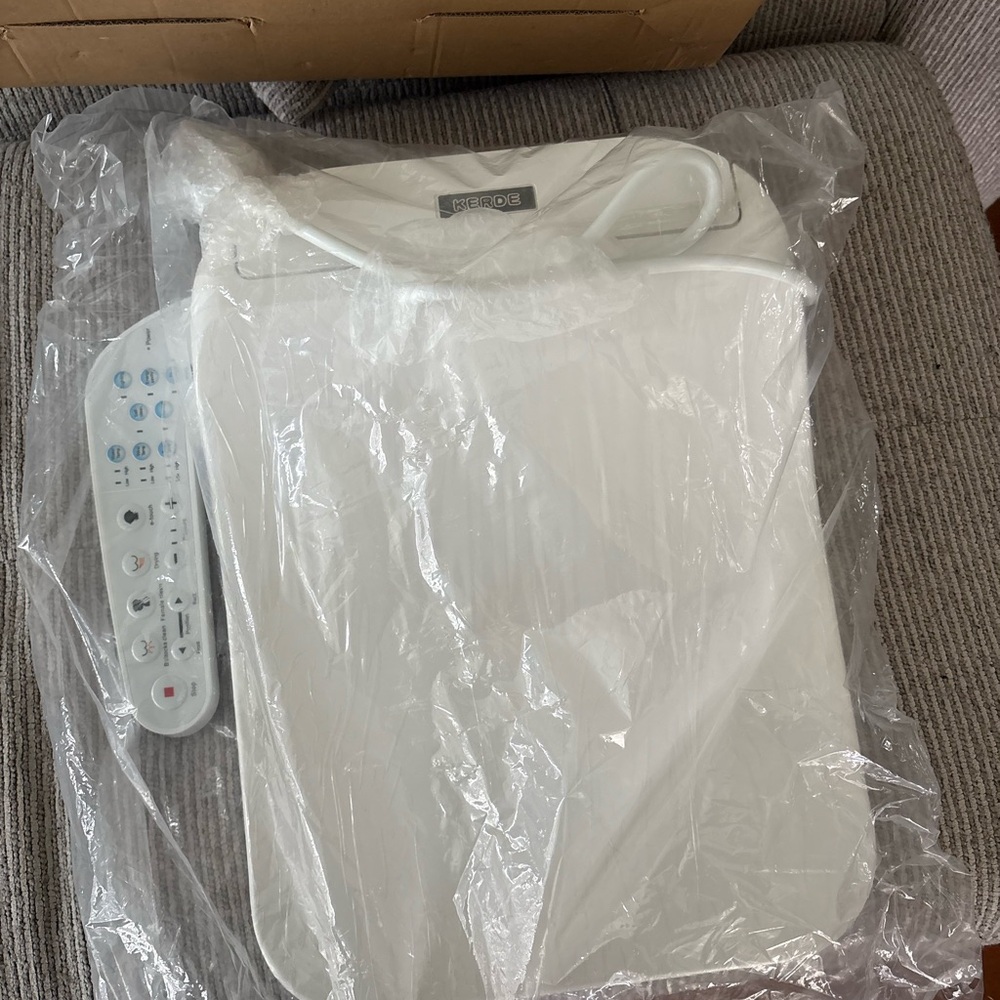 Sterling White Bidet Attachment